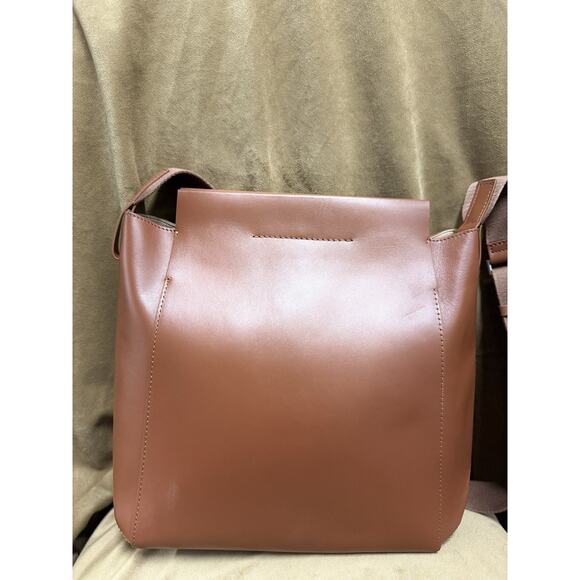 Everlane the Form Bag Crossbody Adjustable Tan - Picture 3 of 14